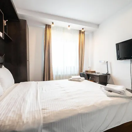 Apartment Artistic Touches Hideaway - Politehnica Park Views