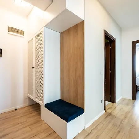 Artistic Touches Hideaway - Politehnica Park Views