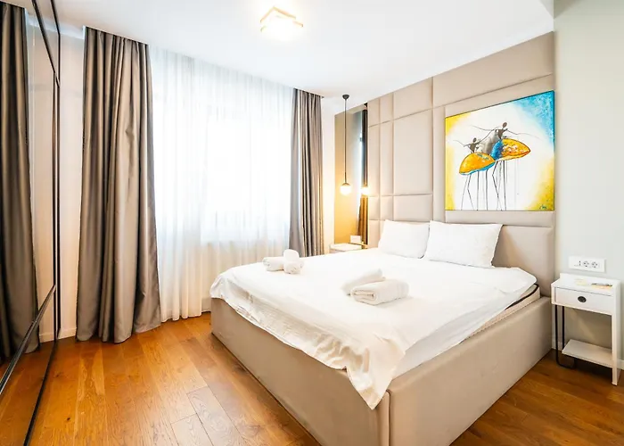 Artistic Touches Hideaway - Politehnica Park Views Apartment Bucharest